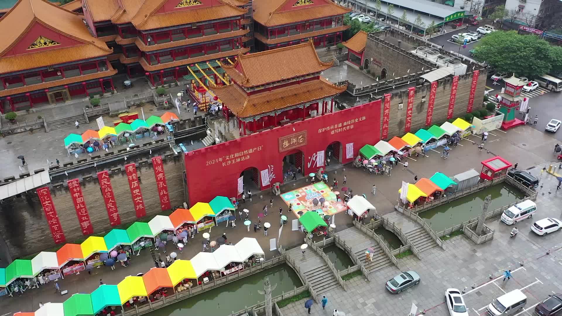 播放我上次观看的视频-重温视频：情感宝库与记忆触发器，带你找回被琐事淹没的感动